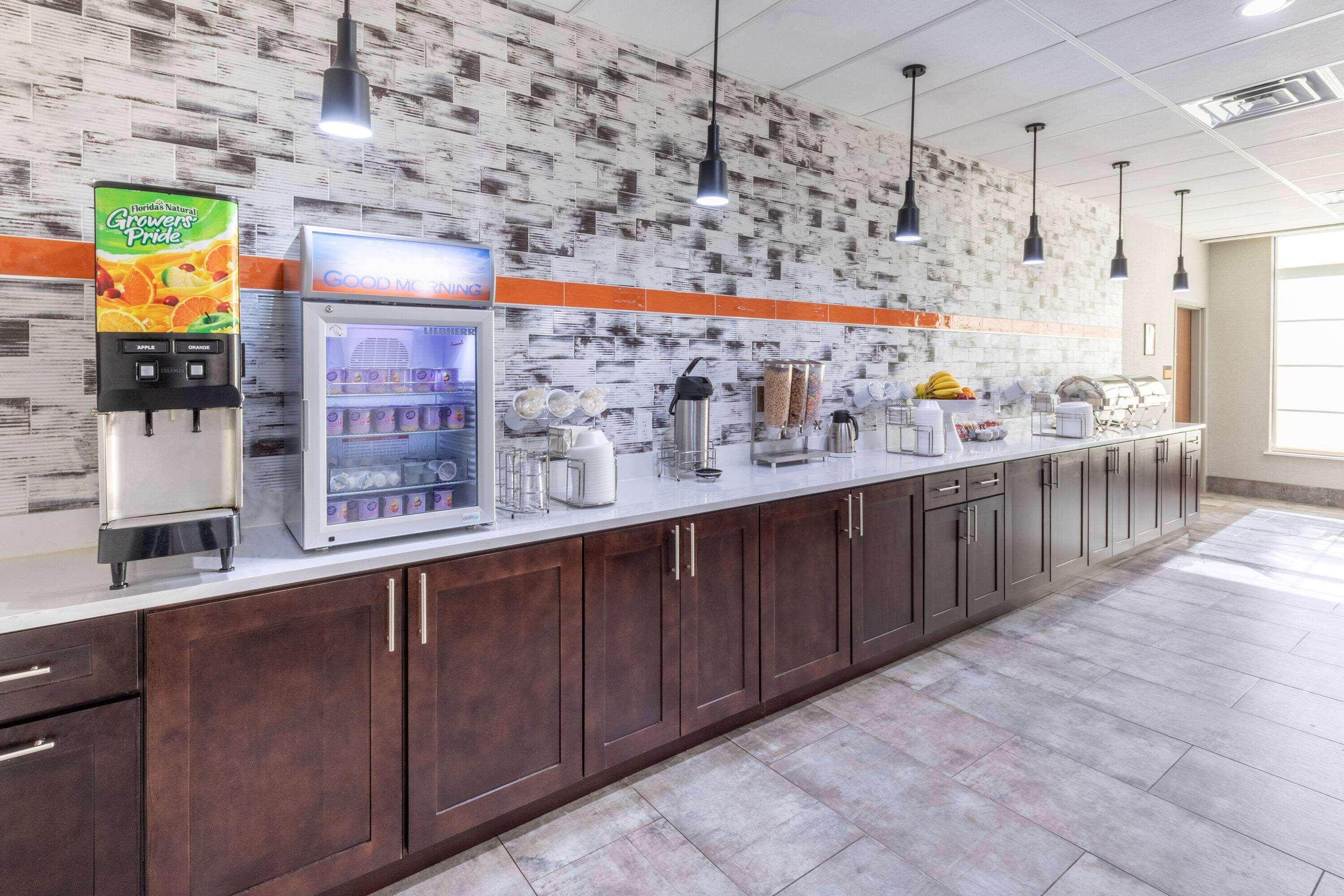 La Quinta Inn & Suites By Wyndham Dallas - Frisco Stadium المظهر الخارجي الصورة