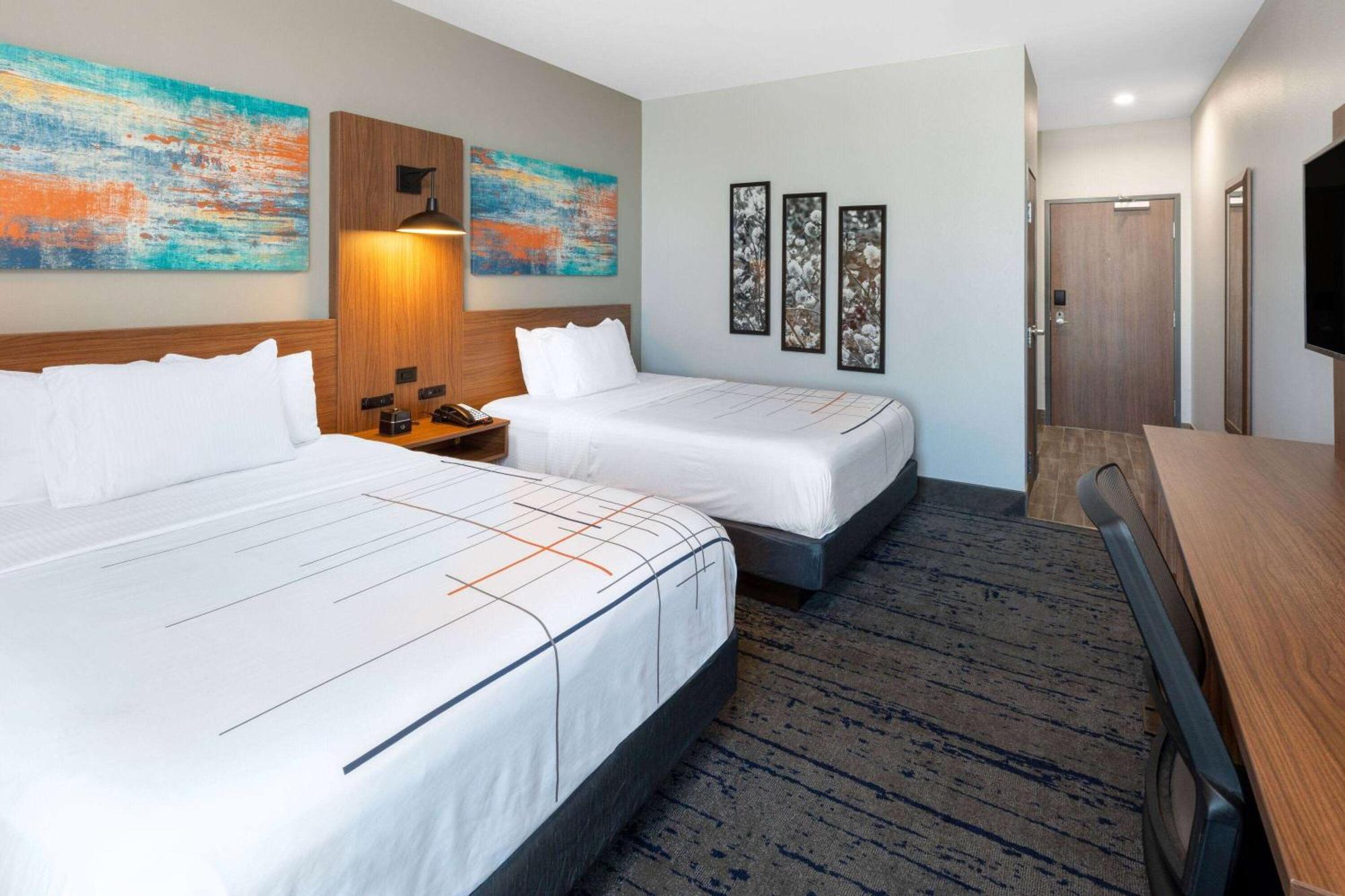 La Quinta Inn & Suites By Wyndham Dallas - Frisco Stadium المظهر الخارجي الصورة